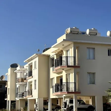 With A Luxurious Location Near The Sea Appartement *