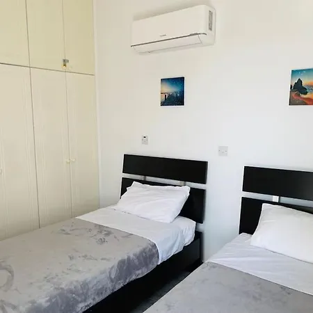 With A Luxurious Location Near The Sea * Paphos